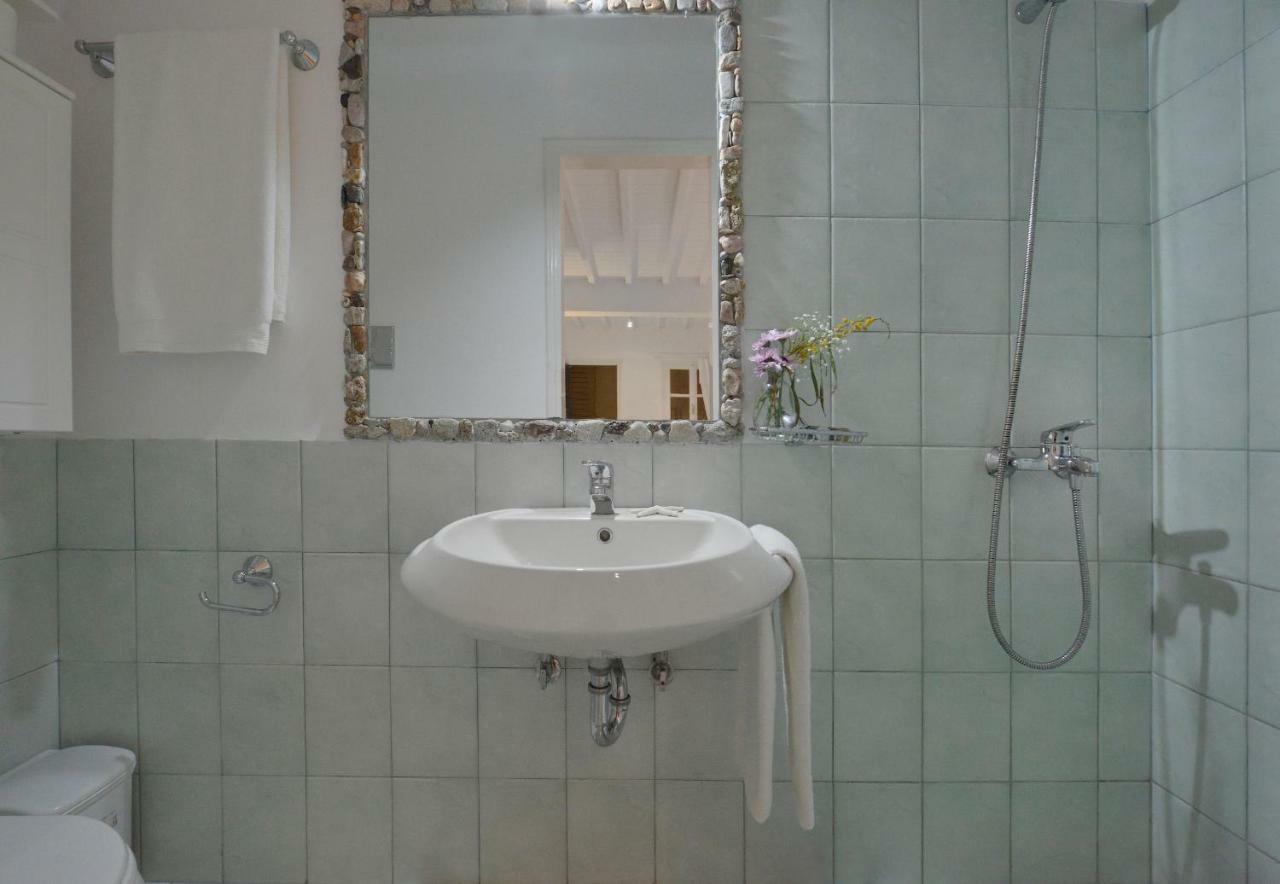 Thea Apartments Elia  外观 照片
